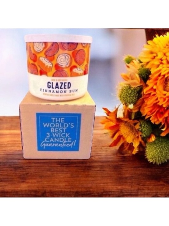 Glazed Cinnamon Bun Candle main image 0
